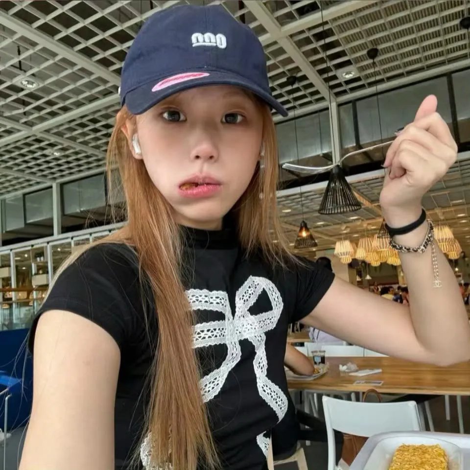 异形怪胎海报