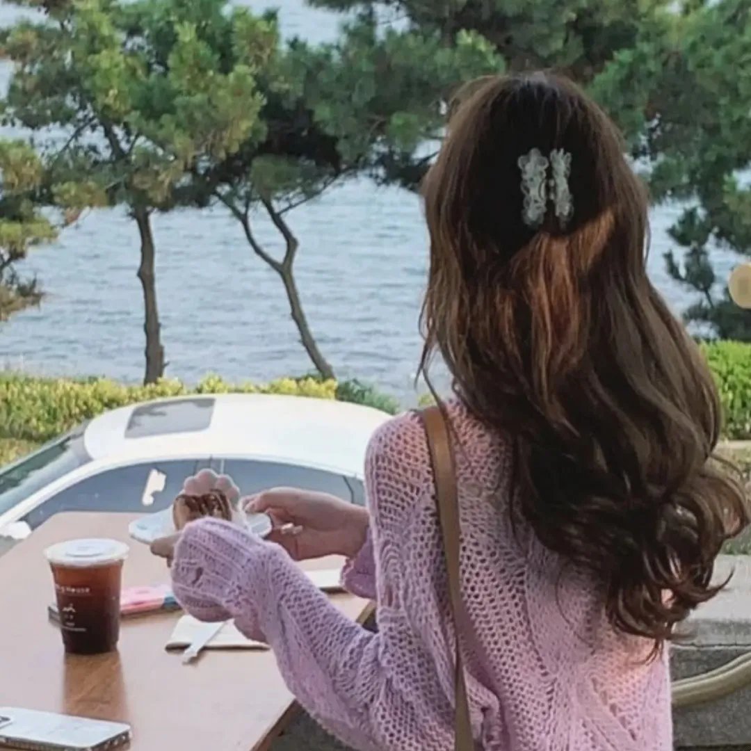 世界春光90夜海报